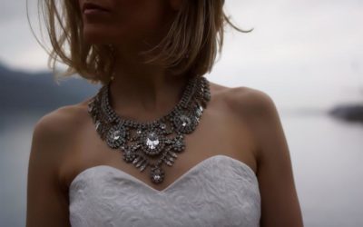 Statement ketting bij je trouwjurk